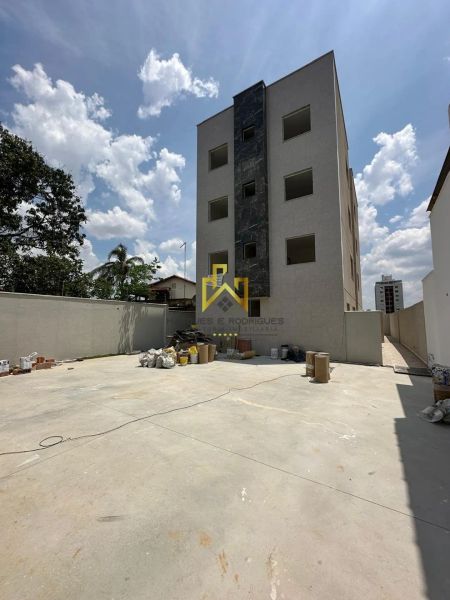 Apartamento com 2 quartos — Rio Branco, Belo Horizonte