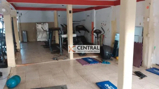 Prédio Comercial para alugar, 475m² no Pituaçu, Salvador