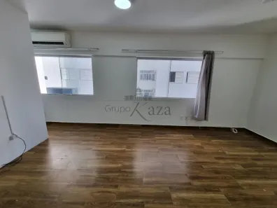 Sala Comercial à venda, 38m² no Jardim Aquárius, São José dos Campos