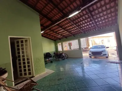 Casa com 3 Quartos à venda, 165m² no Jardim Guanabara III, Goiânia