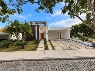 Casa de Condomínio com 4 Quartos para alugar, 390m² no Lagoa, Macaé