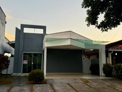 Casa de Condomínio com 3 Quartos para alugar, 145m² no Universidade, Macapá