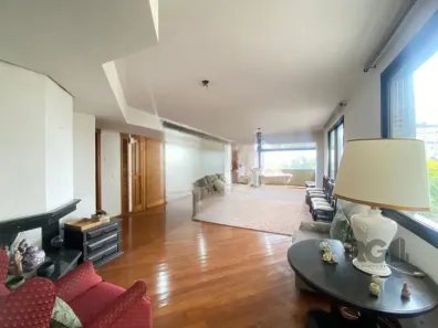 Apartamento com 3 Quartos para alugar, 160m² no Bela Vista, Porto Alegre