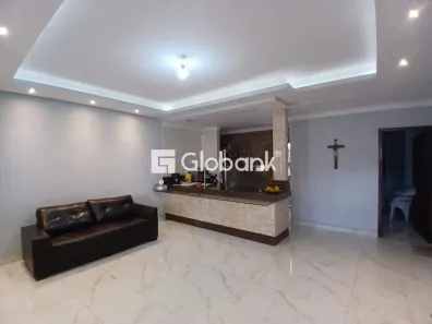 Casa com 4 Quartos à venda, 160m² no Cintra, Montes Claros