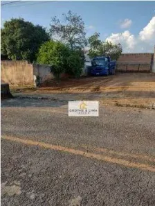 Lote/Terreno à venda, 300m² no Loteamento Parque Piracangaguá, Taubaté