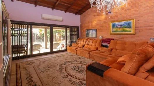 Casa com 4 Quartos para alugar, 378m² no Jardim Sabará, Porto Alegre
