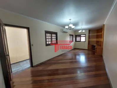 Sobrado com 3 Quartos à venda, 202m² no Vila Floresta, Santo André