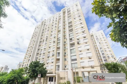 Apartamento com 2 Quartos à venda, 63m² no Passo da Areia, Porto Alegre