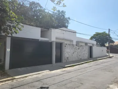 Casa com 3 Quartos à venda, 204m² no Jardim Brasília, Resende