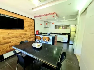 Casa de Condomínio com 4 Quartos à venda, 500m² no Sapê, Niterói