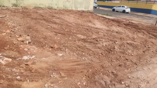 Lote/Terreno à venda, 126m² no Jardim Beatriz, São Carlos