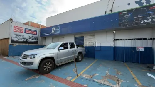 com 1 Quarto para alugar, 580m² no Jacomo Violin, Londrina