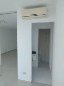 Sala Comercial para alugar, 42m² no Dezoito do Forte Empresarial/Alphaville., Barueri