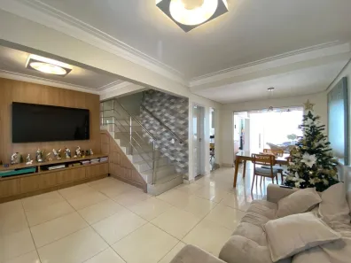 Casa de Condomínio com 3 Quartos à venda, 140m² no Jardim Sul, Uberlândia