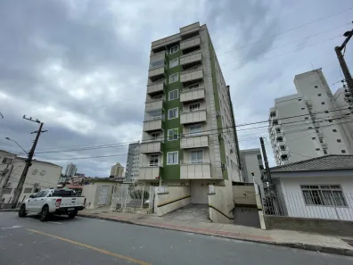 Apartamento com 2 Quartos para alugar, 62m² no Barreiros, São José
