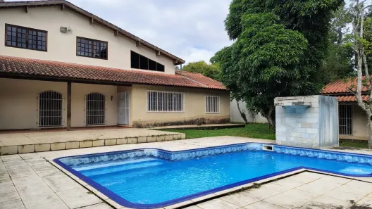 Fazenda/Sítio com 4 Quartos à venda, 400m² no Parque Residencial Itapeti, Mogi das Cruzes