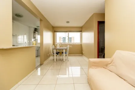 Apartamento com 2 Quartos para alugar, 60m² no Passo da Areia, Porto Alegre