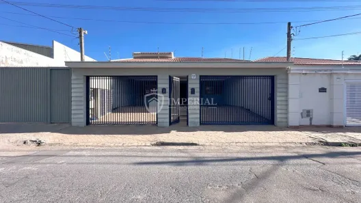Casa com 4 Quartos à venda, 275m² no Parque Residencial Presidente Médici, Itu