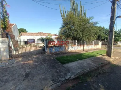 Lote/Terreno à venda, 253m² no Parque Residencial Quebec, Maringá