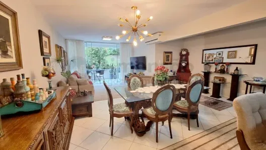 Apartamento com 3 Quartos à venda, 138m² no Abraão, Florianópolis