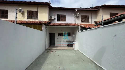 Casa com 2 Quartos para alugar, 108m² no Mondubim, Fortaleza