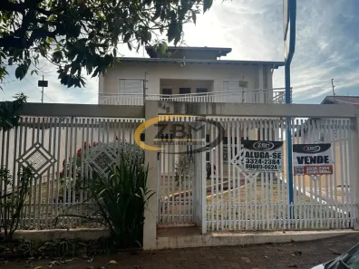 Casa com 4 Quartos à venda, 286m² no Petrópolis, Londrina