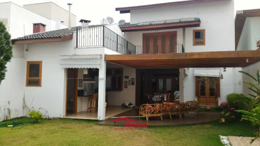 Sobrado com 3 Quartos à venda, 300m² no Vila Pantaleão, Caçapava