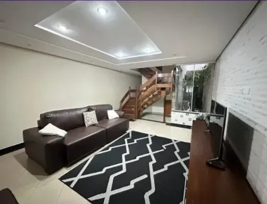 Sobrado com 4 Quartos à venda, 200m² no Parque São Vicente, Mauá