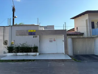 Casa com 4 Quartos para alugar, 280m² no Cidade dos Funcionários, Fortaleza