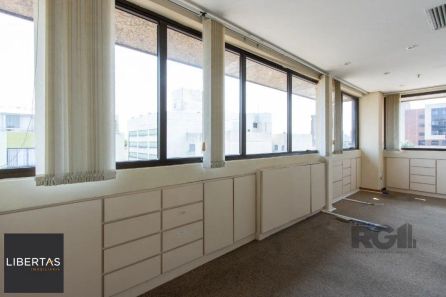 Sala Comercial à venda, 51m² no Menino Deus, Porto Alegre