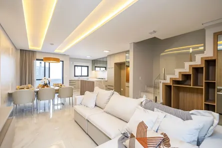 Sobrado com 3 Quartos à venda, 158m² no Água Verde, Curitiba