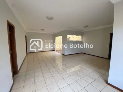 Casa com 4 Quartos para alugar, 243m² no Morada da Colina, Uberlândia