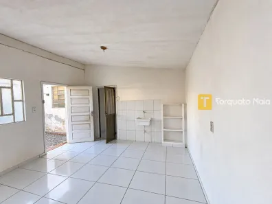 Casa com 2 Quartos para alugar, 120m² no Guanabara, Joinville