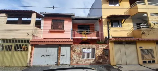 Casa com 4 Quartos à venda, 204m² no Hernani Sá, Ilhéus