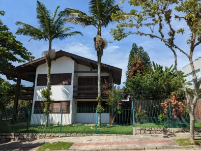 Casa com 4 Quartos à venda, 392m² no Trindade, Florianópolis