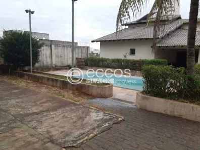 Casa com 4 Quartos à venda, 390m² no Cidade Jardim, Uberlândia