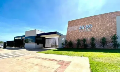 Casa de Condomínio com 3 Quartos para alugar, 115m² no Parque Atalaia, Cuiabá