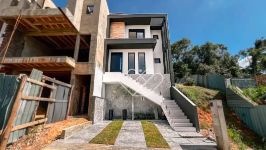 Casa de Condomínio com 3 Quartos para venda ou aluguel, 135m² no Jansen, Gravataí