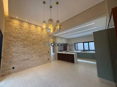 Casa com 3 Quartos à venda, 300m² no Jardim do Lago, Uberaba
