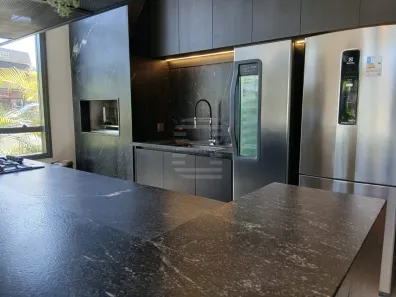 Apartamento com 3 Quartos para alugar, 141m² no Nova Campinas, Campinas