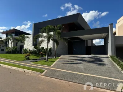 Casa de Condomínio com 4 Quartos à venda, 290m² no Residencial Goiânia Golfe Clube, Goiânia