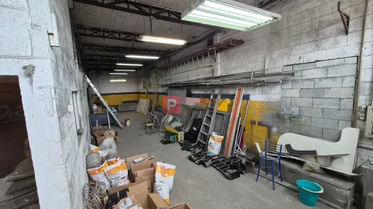 Galpão/Depósito/Armazém à venda, 300m² no Campo Grande, São Paulo