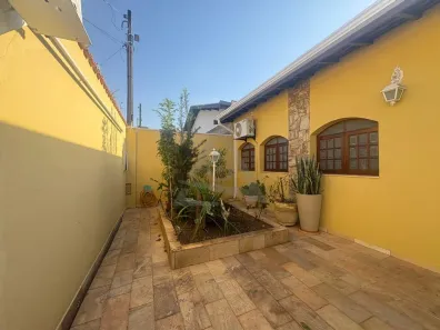 Casa com 3 Quartos para alugar, 165m² no São Bernardo, Campinas