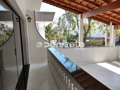 Sobrado com 3 Quartos à venda, 300m² no Vila Floresta, Santo André