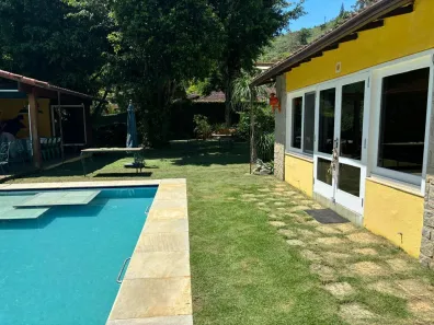 Casa com 4 Quartos à venda, 2420m² no Centro, Petrópolis