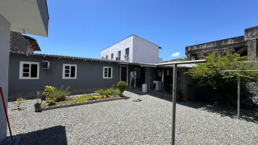 Casa com 2 Quartos para alugar, 10m² no Cordeiros, Itajaí