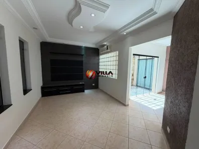 Casa com 3 Quartos para alugar, 234m² no Parque Novo Mundo, Americana