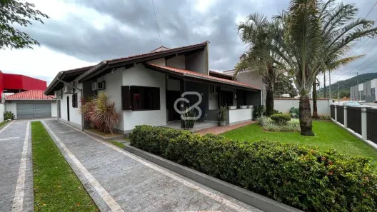 Casa com 4 Quartos à venda, 226m² no Barra do Rio Cerro, Jaraguá do Sul