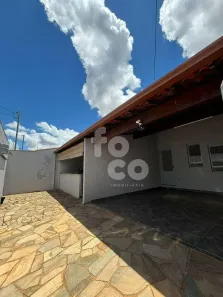 Casa com 3 Quartos à venda, 220m² no Cidade Jardim, Uberlândia