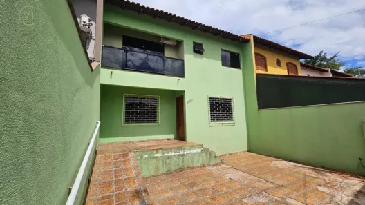 Casa com 3 Quartos à venda, 180m² no Igapó, Londrina